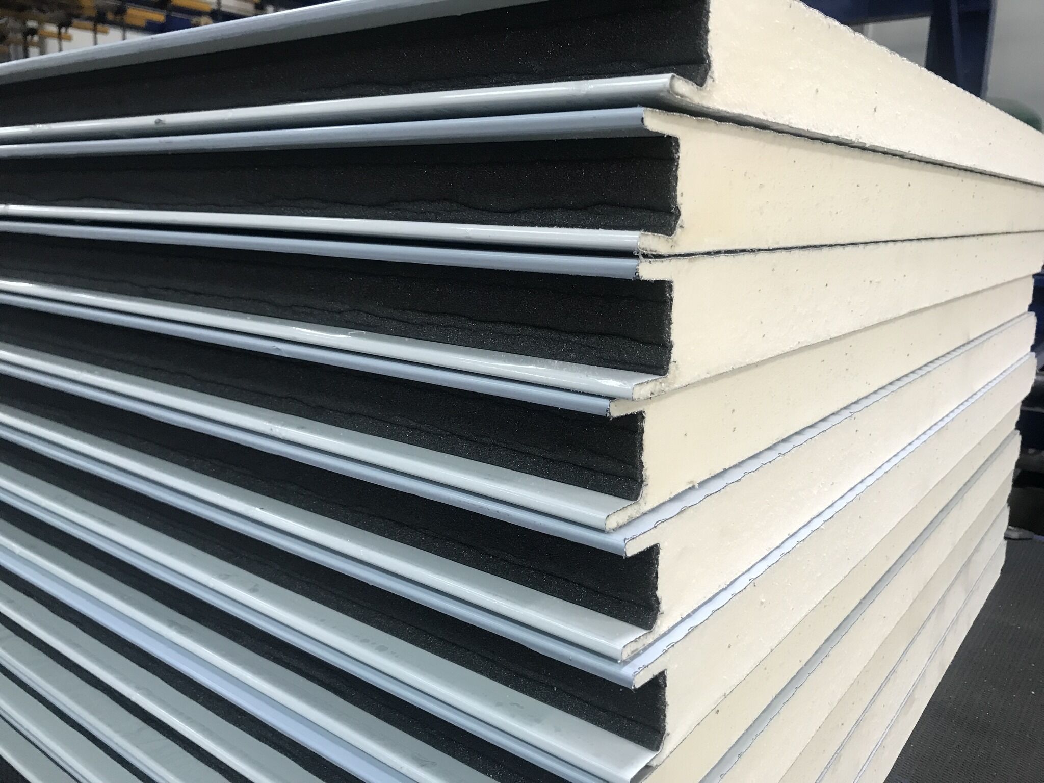 SANDWICH PANEL